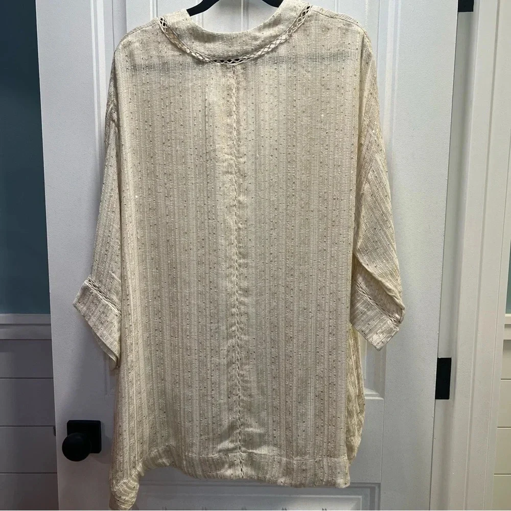 Soft Surroundings‎ Cream Gold Sequined Glamour Topper Kimono. Size Medium. NWT.